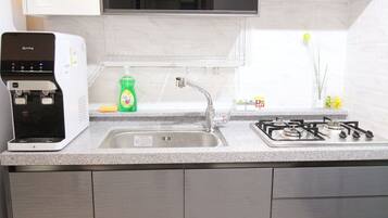 ํ์ฐ์ค, ์นจ์ค 2๊ฐ | 2 ๊ฐ์ ์นจ์ค, ์๋ง ์ปคํผ, ์นจ๋ ์ํธ