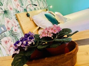 Habitación Deluxe | Escritorio, cortinas blackout, wifi gratis y ropa de cama