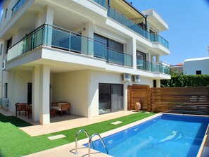 Front of property - Bodrum Villa Sade (Bodrum)