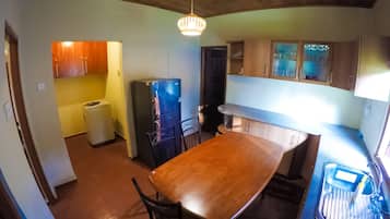 Family Triple Room, 1 Bedroom, Non Smoking, Garden View | In-room dining