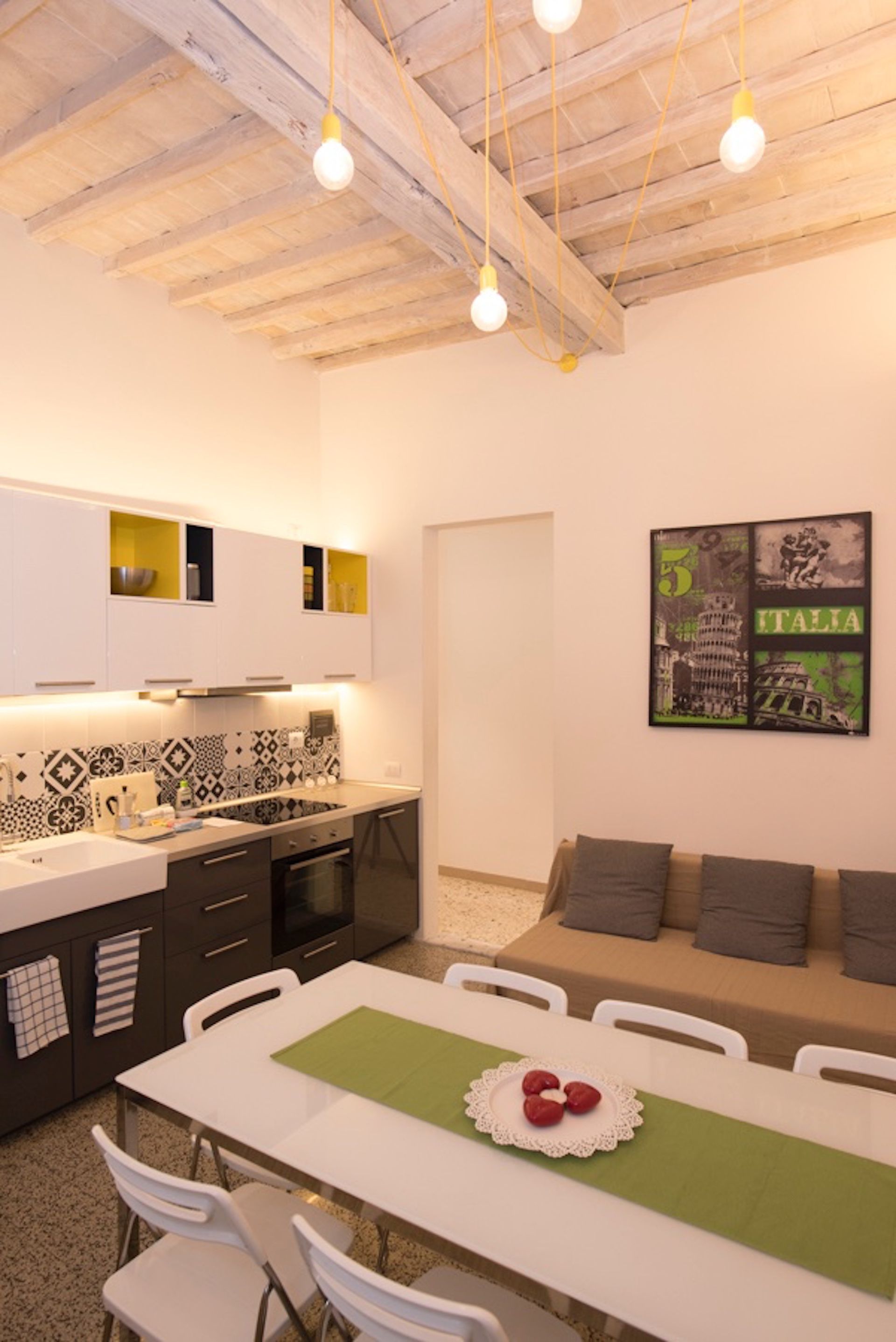 Basic-Apartment, 4 Schlafzimmer | Eigene Küche | Kühlschrank, Ofen, Herdplatte, Geschirrspüler