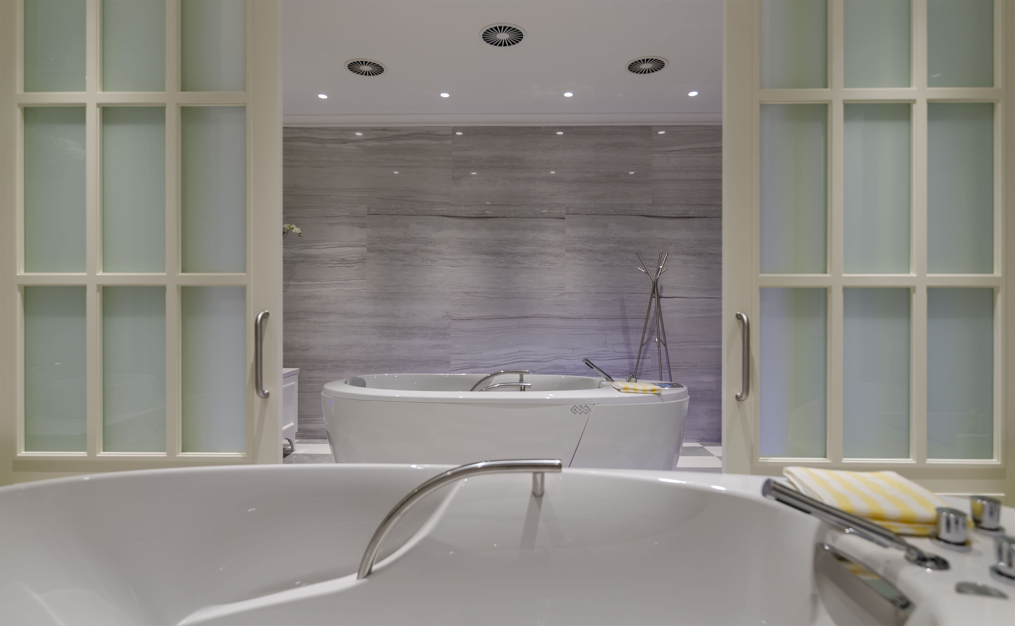 turkish bath/hammam, body treatments, hydrotherapy, body wraps