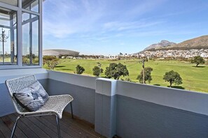 Balcony - Vredenhof Self Catering Apartment (Cape Town)