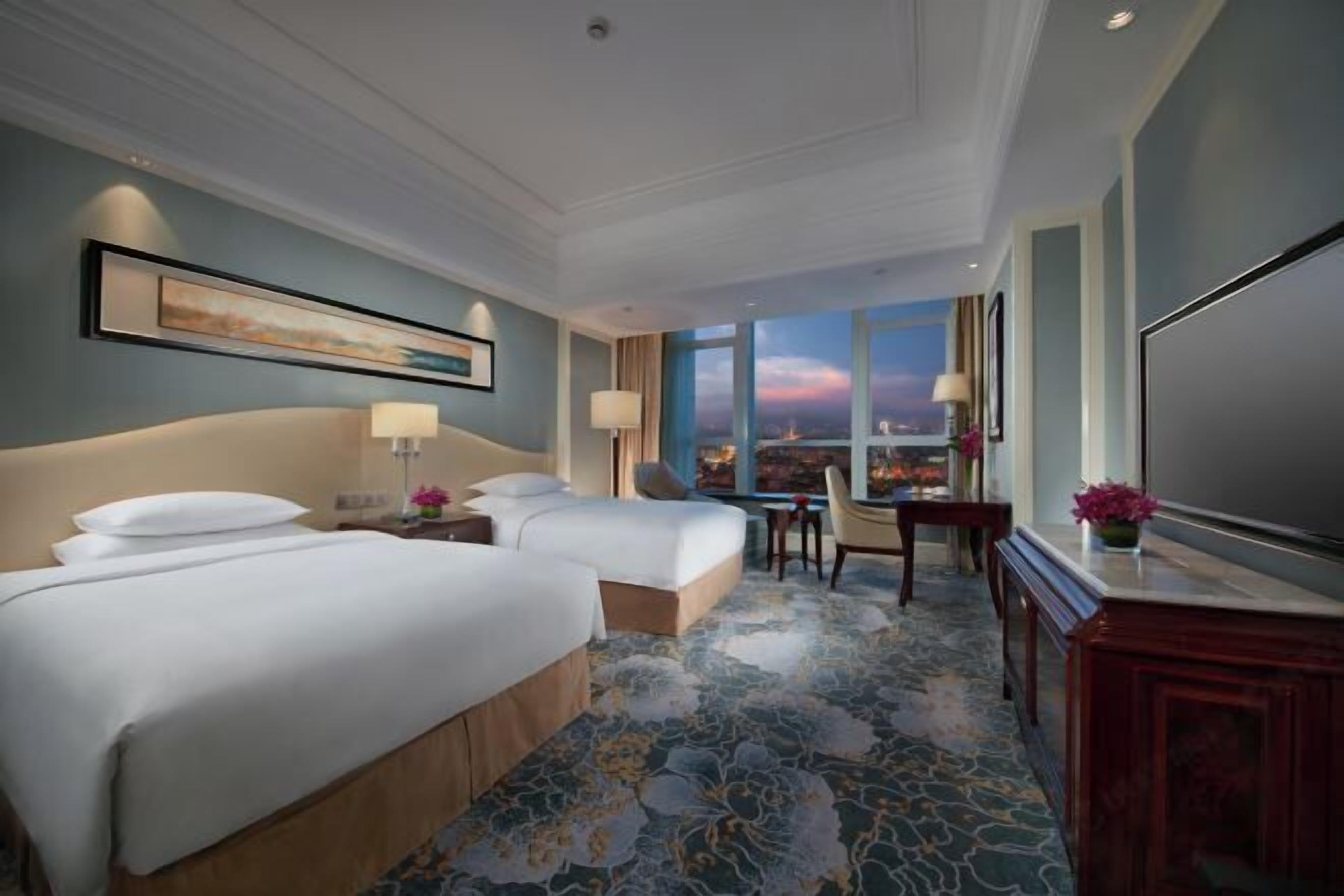 Meja kerja, tempat tidur bayi, dan Wi-Fi gratis