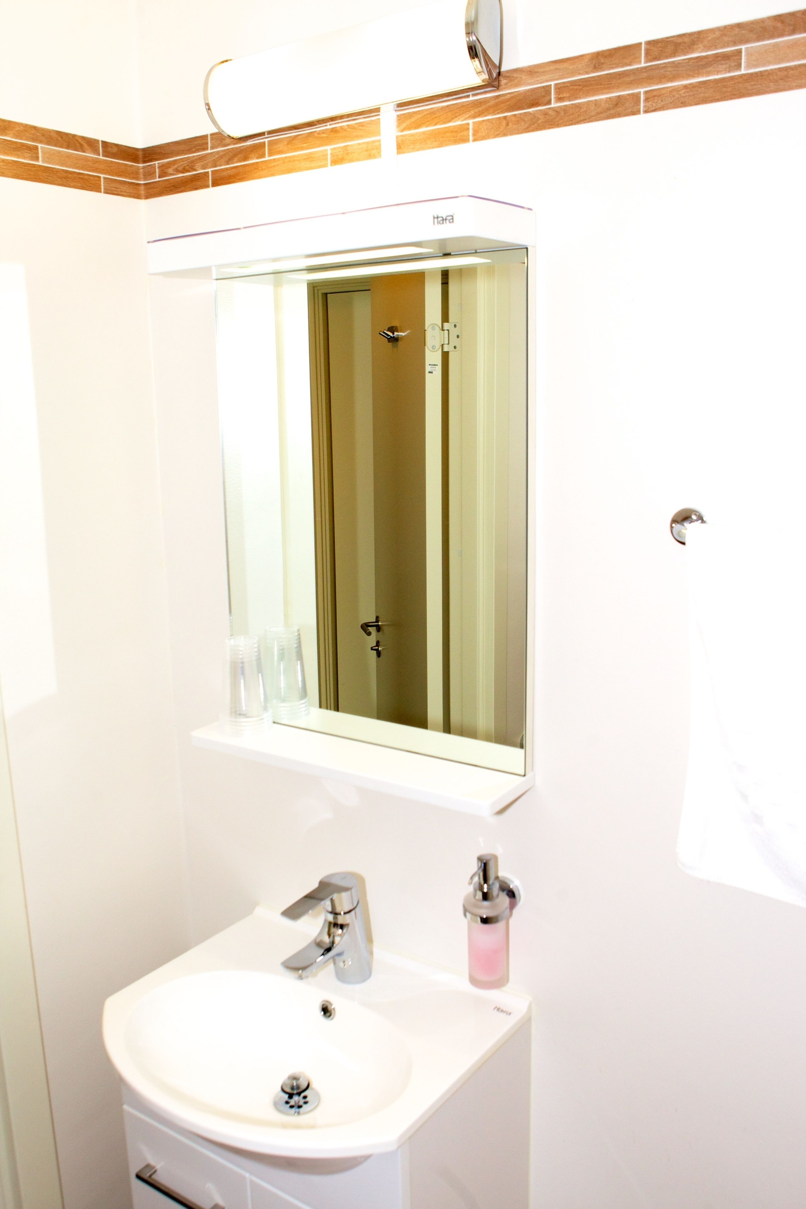 family room | bathroom | shower, towels