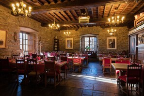 Restaurant - Hotel Prada a Tope - Palacio de Canedo (Arganza)