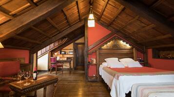 Habitación doble superior | Minibar, caja fuerte, wifi gratis y ropa de cama