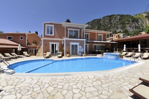 Property grounds - Angels Pool Bar (Corfu)