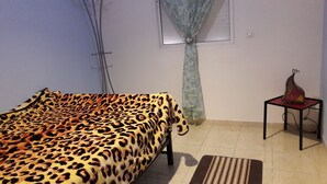 Standaard kamer | 2 slaapkamers, een strijkplank/strijkijzer, gratis wifi, beddengoed