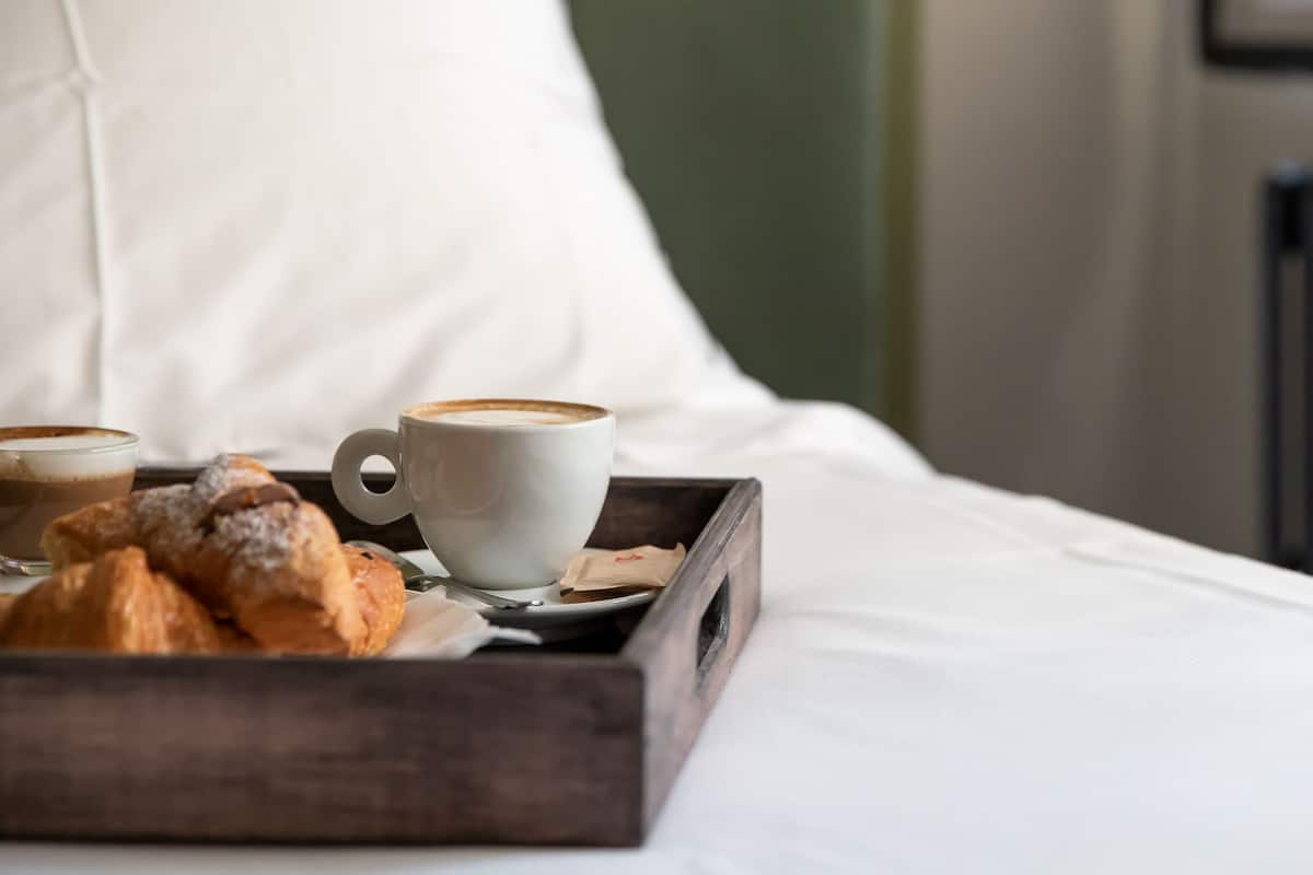 Premium Suite | Room service – dining