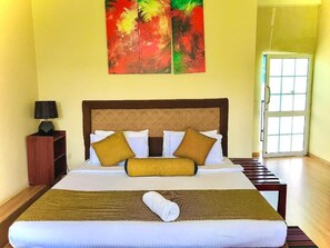 Deluxe Double Room, 1 King Bed, Balcony, Mountain View | 1 bedroom, premium bedding, desk, free WiFi - Hill Cool Hotel & Restaurant (Hatton)
