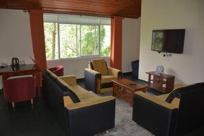 1 dormitorio, ropa de cama de alta calidad, escritorio y wifi gratis