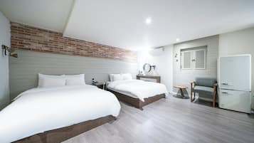Family Quadruple Room, 2 Queen Beds | Premium bedding, down comforters, desk, laptop workspace