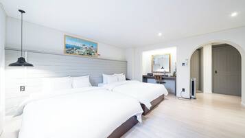 Business Twin Beds | Bộ đồ giường cao cấp, chăn bông, bàn