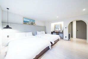 Business Twin Beds | Seprai premium, selimut bulu angsa, dan meja kerja