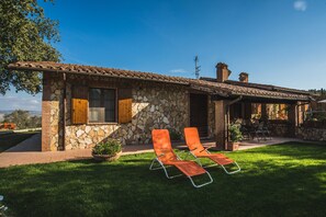 Classic-Apartment, 3 Schlafzimmer | Blick auf den Garten