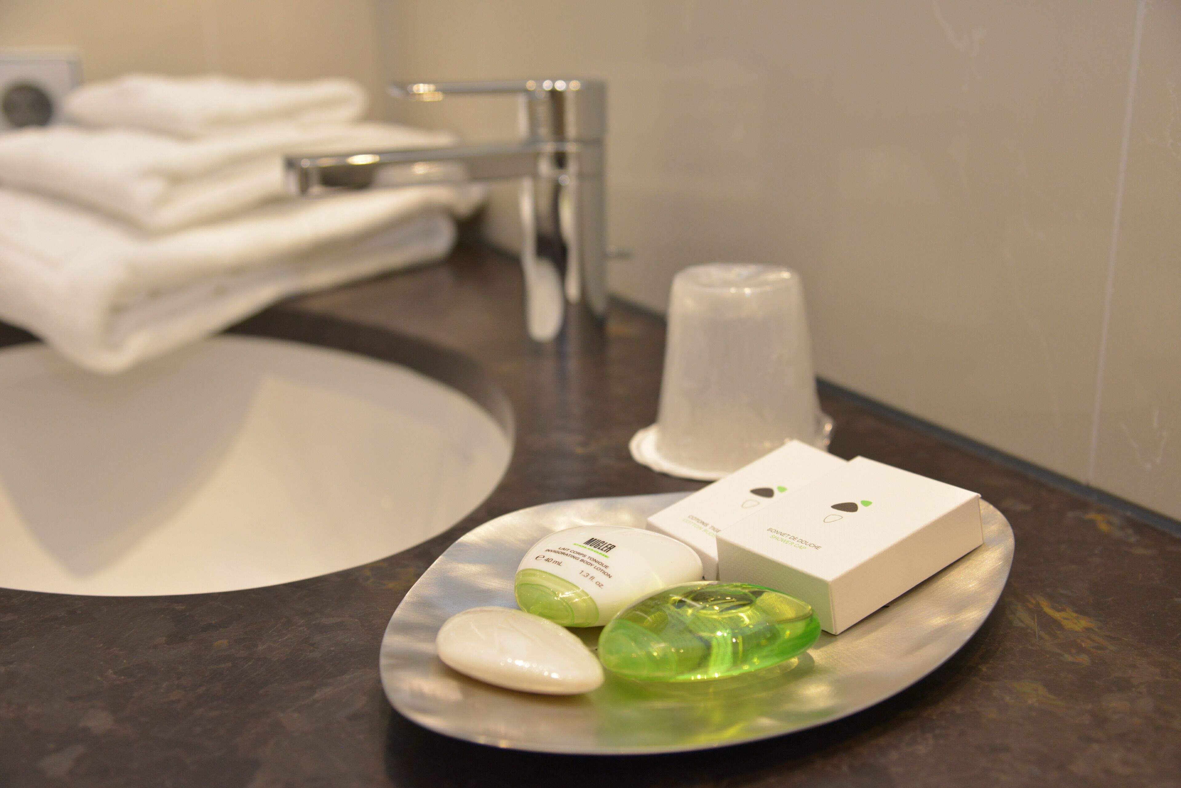 single room | bathroom | shower, free toiletries, hair dryer, towels