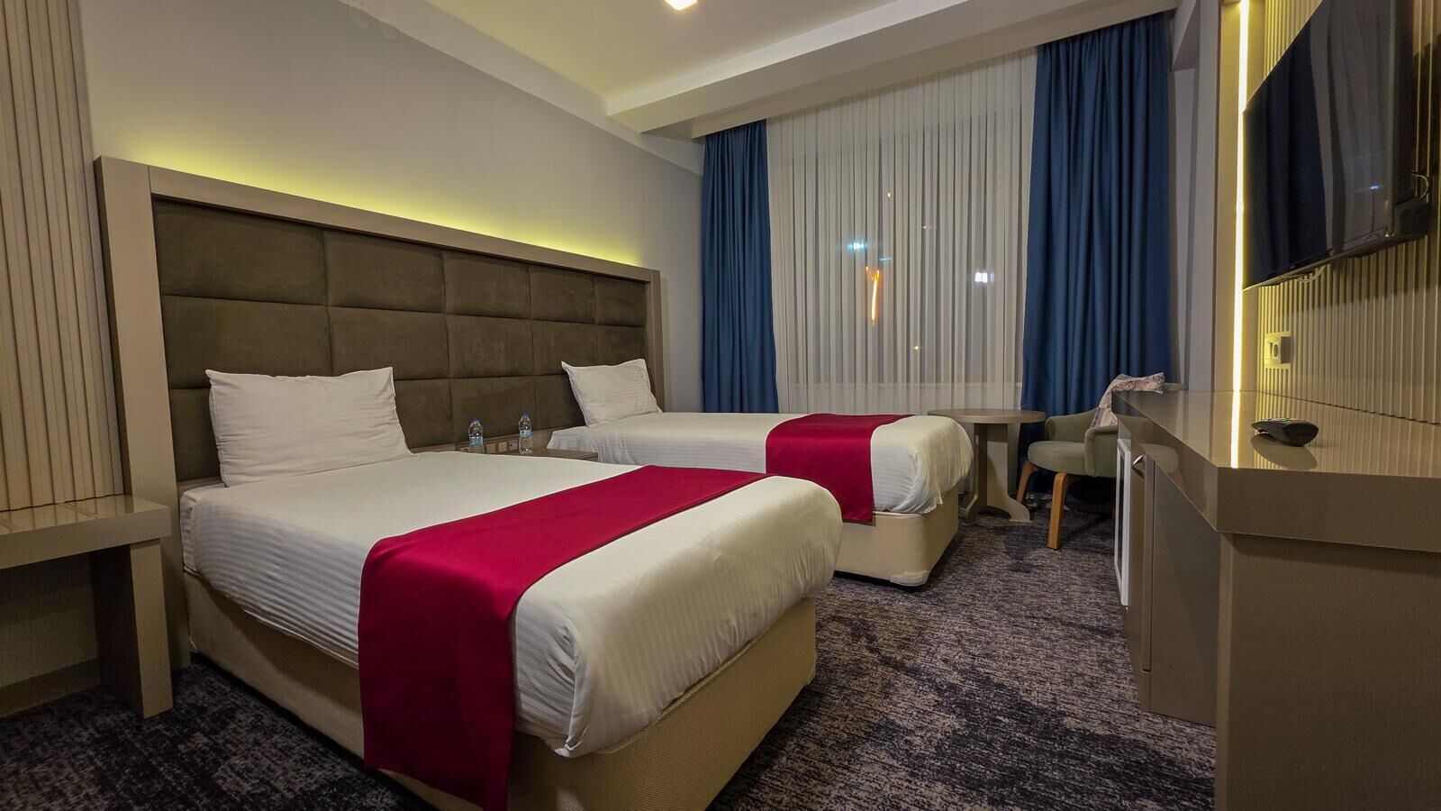 In-room safe, blackout curtains, free WiFi, bed sheets