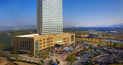 Grand New Century Hotel Ninghai Jinhai