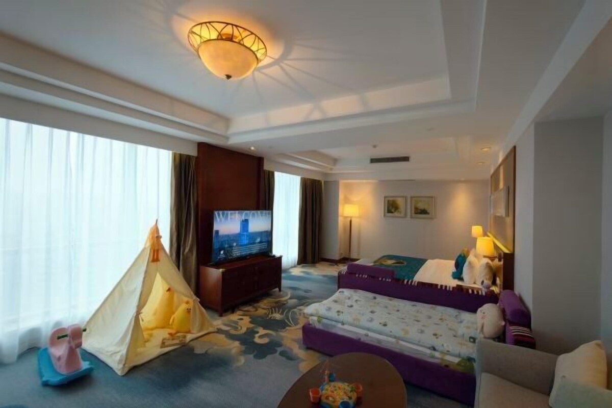 Minibar, in-room safe, desk, blackout curtains