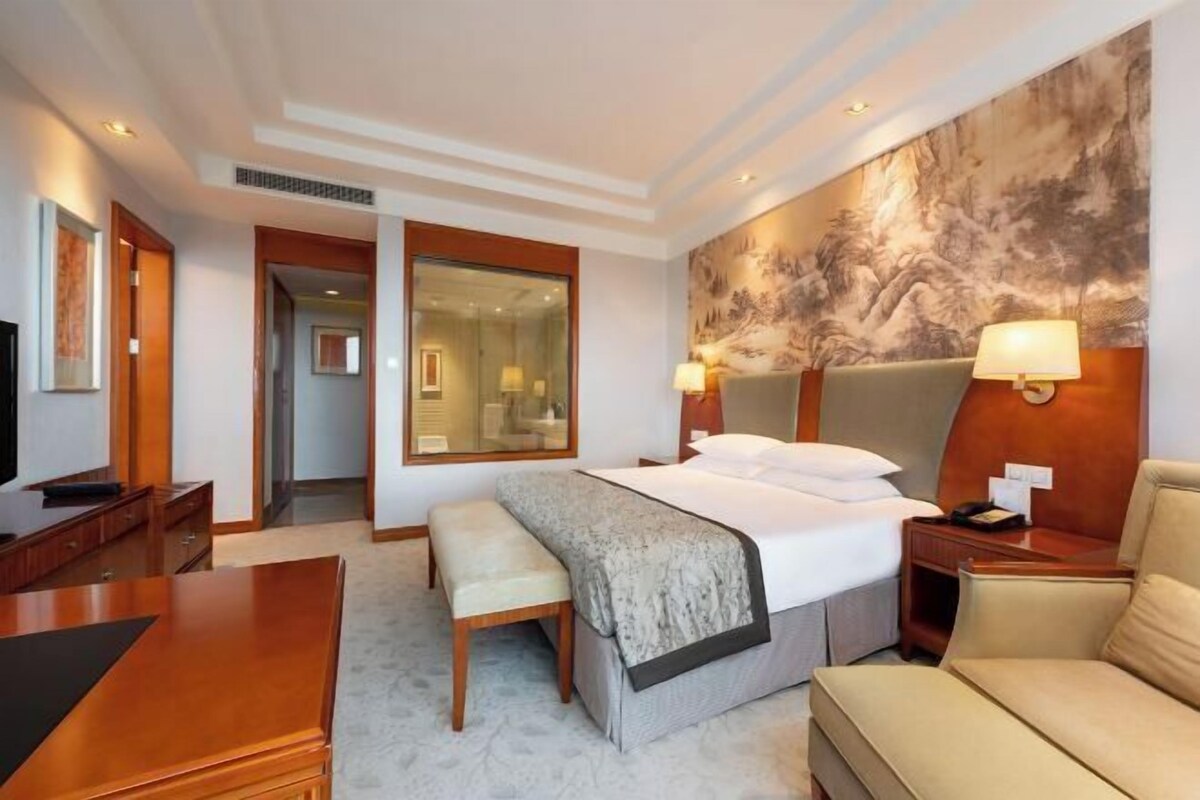 Minibar, in-room safe, desk, blackout curtains