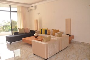 開放式客房 | 客廳 | 等離子電視