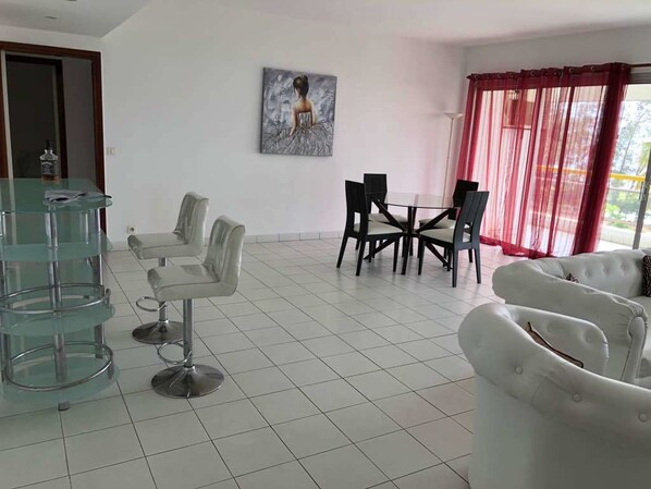Apartment | Living area