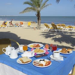 Free daily continental breakfast