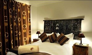 Honeymoon Suite (4) | Free WiFi, bed sheets