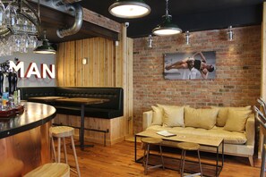 Interior - The Tilman (Barmouth)