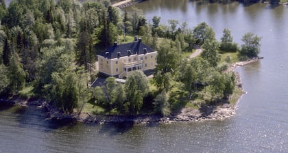 Salsåker Herrgård