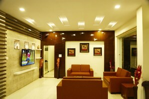 Lobby - Tavisha Kanatal Hills Chamba (Tehri)