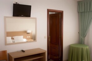 Double Room | Free WiFi - Hotel El Duende (Cambados)