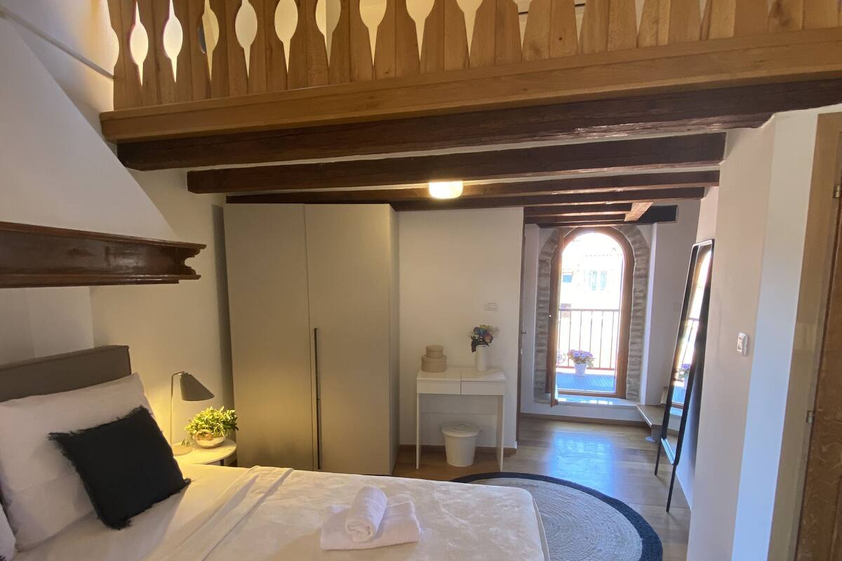 Suite – city, 1 queensize-seng med sovesofa | Sengetøy av topp kvalitet, minibar, safe på rommet og skrivebord
