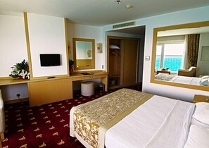 Minibar, in-room safe, desk, free cribs/infant beds - Lamos Hotel (Erdemli)