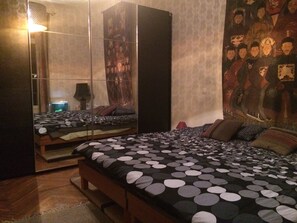 Wifi gratis y ropa de cama