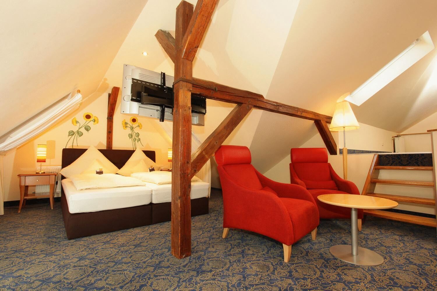 premium bedding, desk, iron/ironing board, cots/infant beds