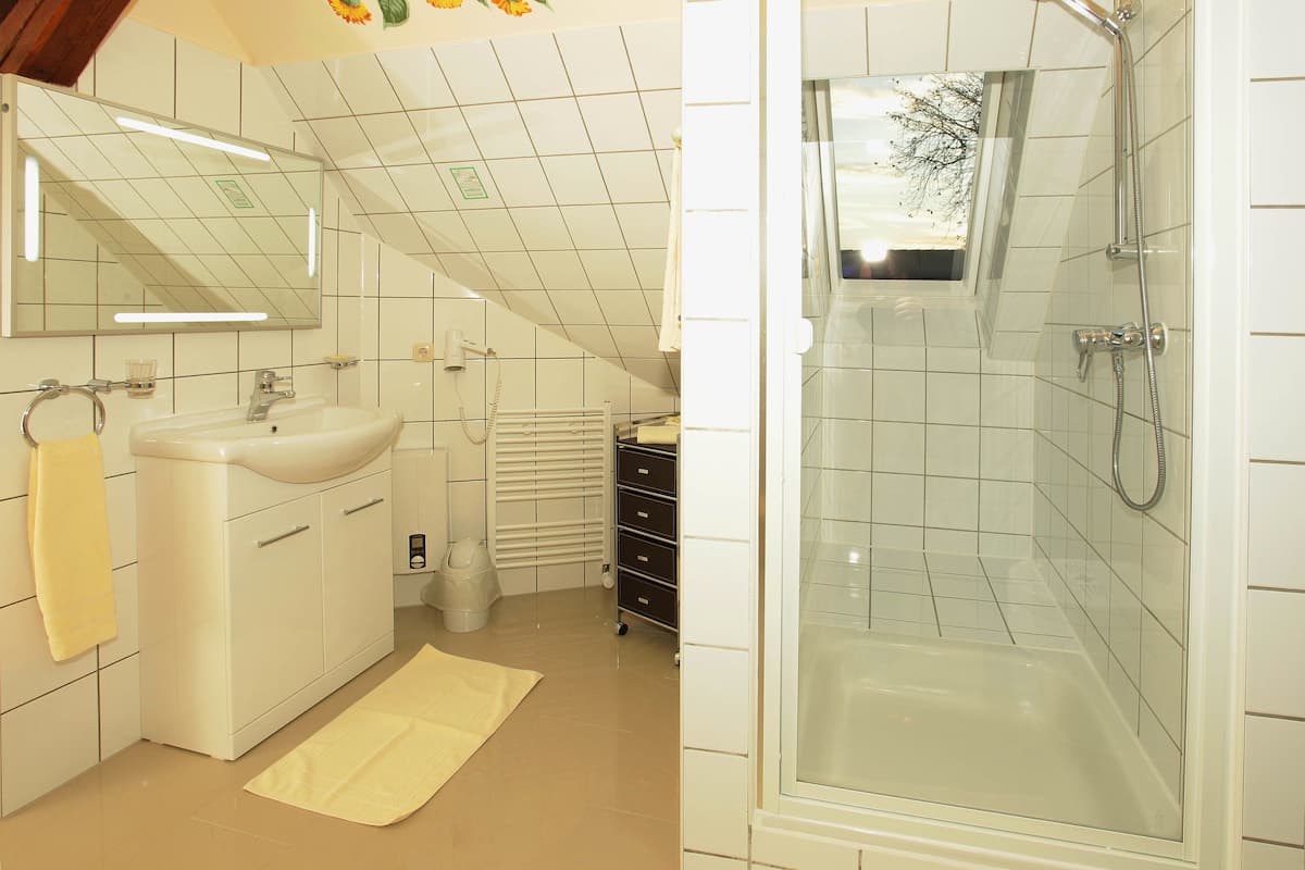 Suite | Bathroom