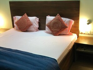 1 bedroom, free WiFi, bed sheets - Sailors Home (New Delhi)