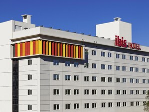 Standard Apartment, 1 Double Bed | Premium bedding, desk, soundproofing, free WiFi - ibis Erechim (Erechim)
