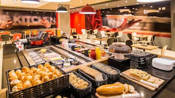 Daily buffet breakfast for a fee