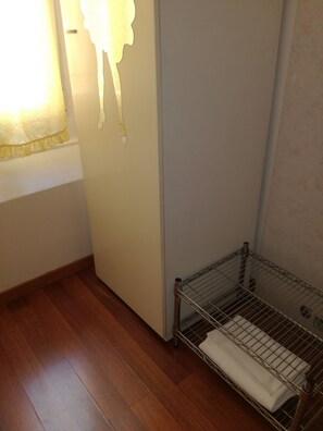 Einzelzimmer (External Private Bathroom) | Schallisolierte Zimmer, kostenloses WLAN, Bettwäsche