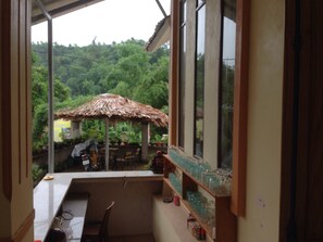 Balcony - Thac Ba Family Homestay - Hostel (Yen Binh)