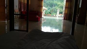 Shared Dormitory | 1 bedroom, soundproofing, iron/ironing board, free WiFi