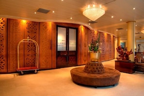 Spa - Luxurious and prestigious River View Rooms (Paramaribo)