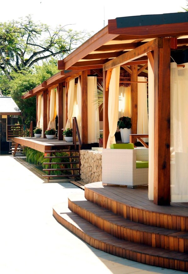 Property grounds - Luxurious and prestigious River View Rooms (Paramaribo)