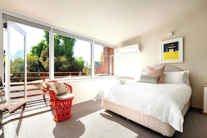 2 bedrooms