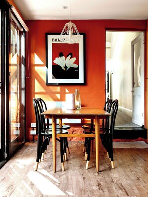 Dining - Luxury Villas Little Charles (Pet Friendly) (Fitzroy)