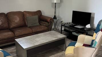 TV, lareira