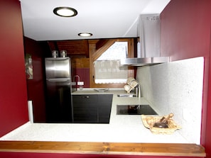 Refrigerador, microondas, horno y lavavajillas